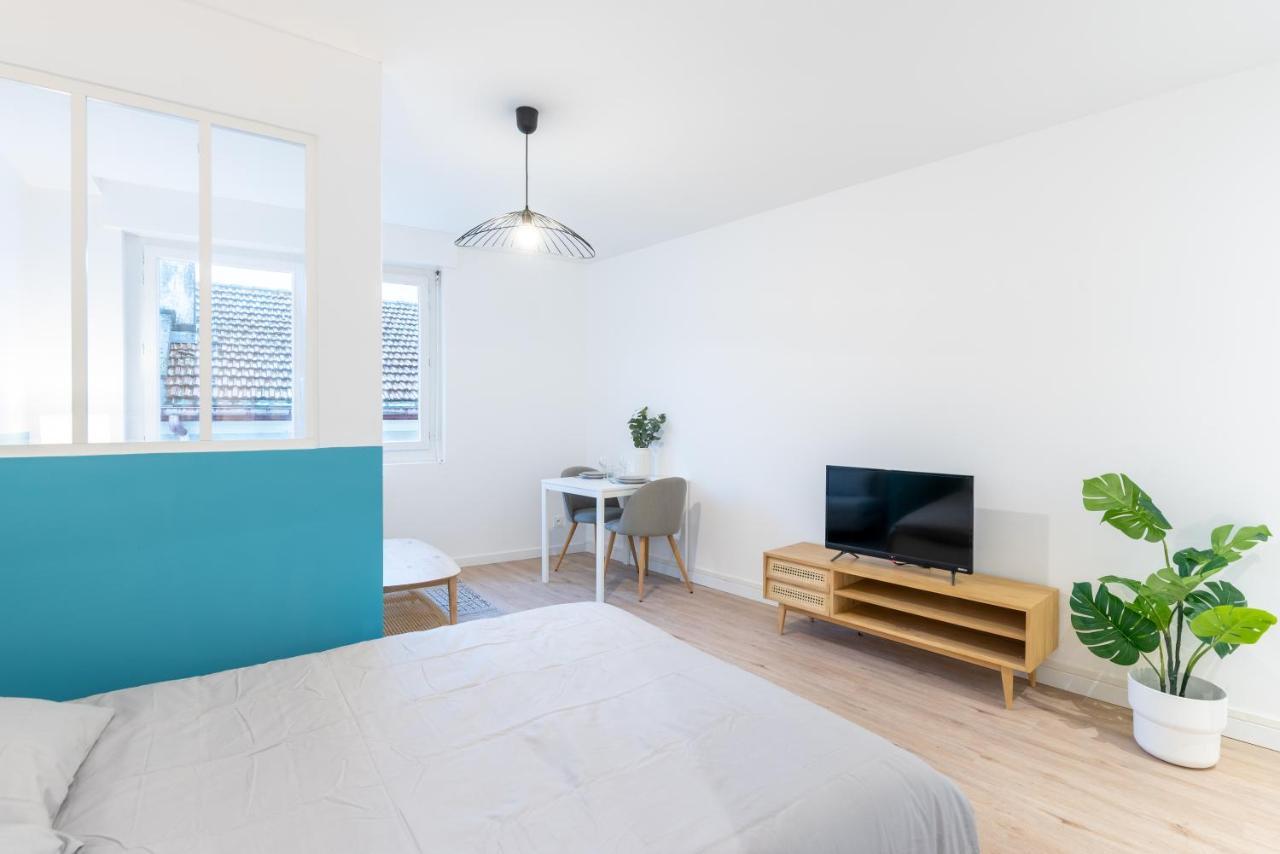 H S H Conciergerie Dax Apartment Exterior photo