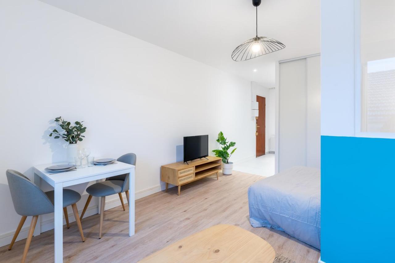 H S H Conciergerie Dax Apartment Exterior photo